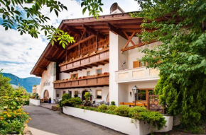 Отель Hotel Alpenhof, Тироло